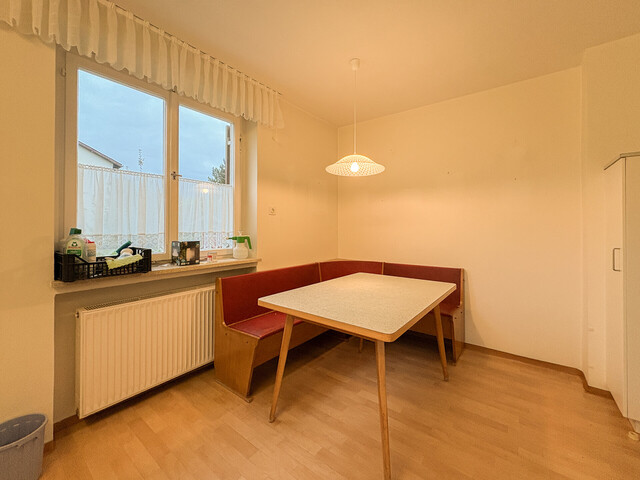 Doppelhaushälfte mit Garage zu vermieten (befristet auf 3 Jahre)