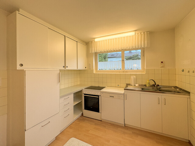 Doppelhaushälfte mit Garage zu vermieten (befristet auf 3 Jahre)