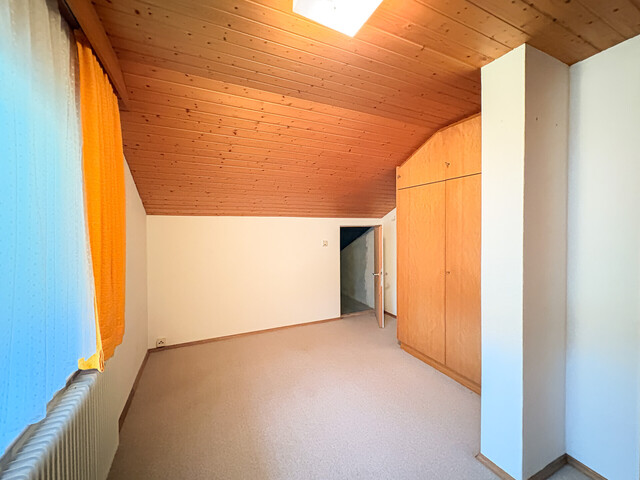 Doppelhaushälfte mit Garage zu vermieten (befristet auf 3 Jahre)