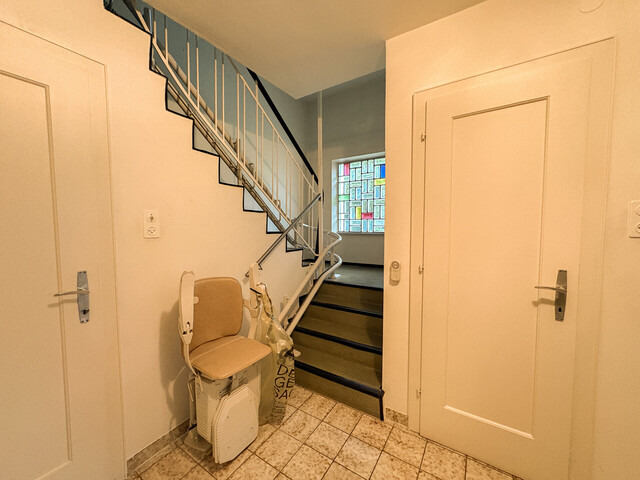 Doppelhaushälfte mit Garage zu vermieten (befristet auf 3 Jahre)