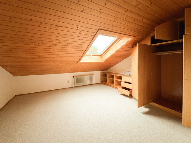 Doppelhaushälfte mit Garage zu vermieten (befristet auf 3 Jahre)