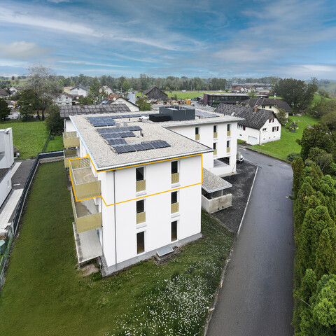Rasch bezugsfertig: 4-Zi-Dachgeschosswohnung mit großzügigem Balkon - PROVISIONSFREI
