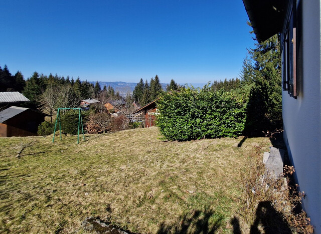 Erholsame Auszeit mit Blick ins Rheintal: Charmantes Ferienhaus in idyllischer Lage