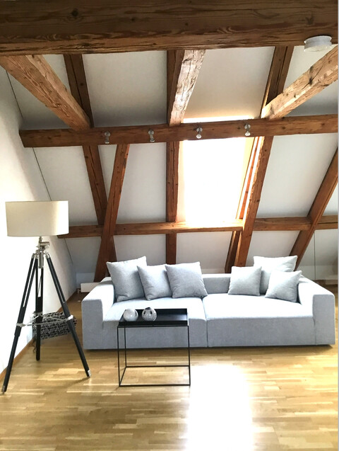 Wohnen auf Zeit - Apartment mit offenem Wohnraum und kleiner Galerie  möbliert | ruhig | hell | komplett ausgestattet