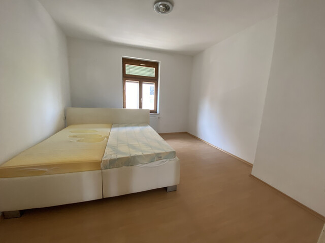 "ohne Provision" helle 3,5 Zimmer Wohnung mit verglaster Veranda 