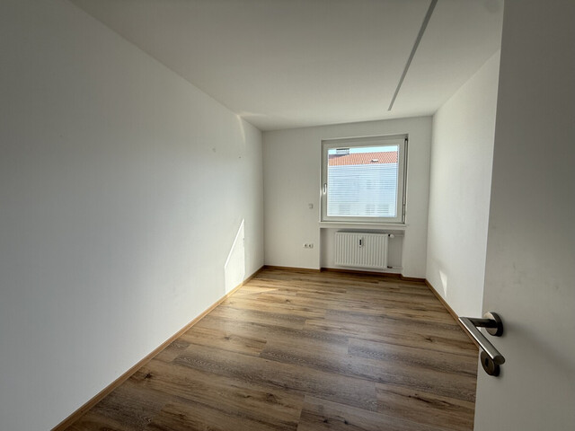 Modernisierte 4-Zimmerwohnung mit zwei Balkonen in Seenähe in Hard zu vermieten