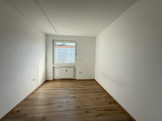 Modernisierte 4-Zimmerwohnung mit zwei Balkonen in Seenähe in Hard zu vermieten