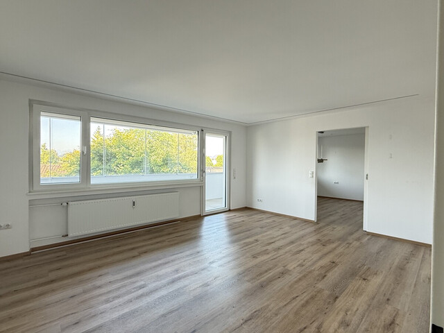 Modernisierte 4-Zimmerwohnung mit zwei Balkonen in Seenähe in Hard zu vermieten