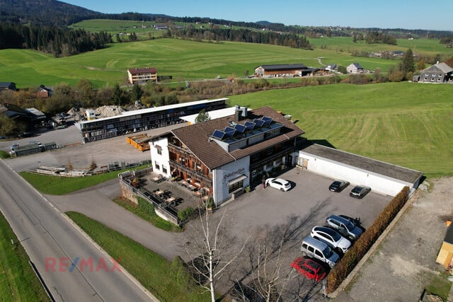 Charmantes Gasthaus mit Kegelbahn und Fremdenzimmern