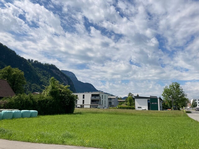 Grundstück in Top-Werbelage an der  B190