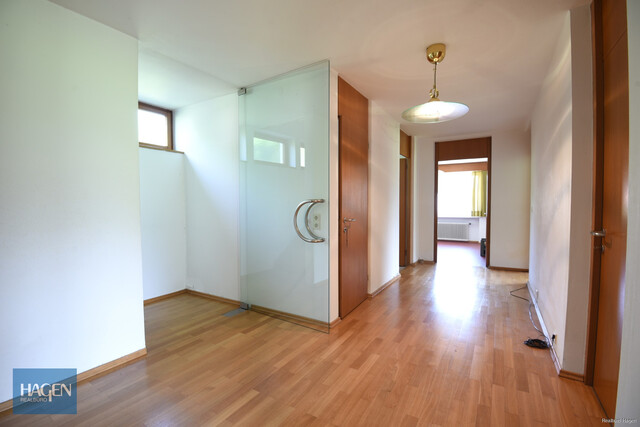 Außergewöhnliches Wohnen in Satteins - Haus mit Ausblick und großem Grundstück!