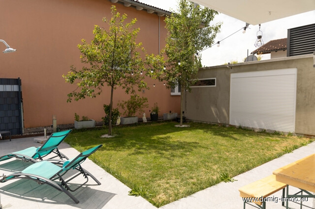 Einfamilienhaus mit Pool, Outdoor-Küche & Smart-Home-Komfort