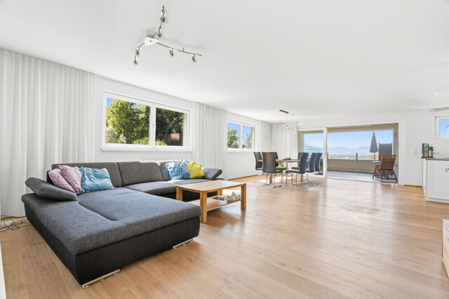 Dornbirn: Ca. 130 m² Wohnfläche, 4 Zimmer, traumhafter Weitblick und große Terrasse mit Garten!