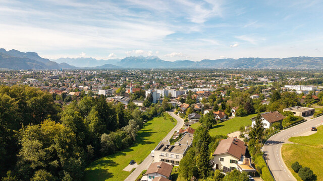 Dornbirn: Ca. 130 m² Wohnfläche, 4 Zimmer, traumhafter Weitblick und große Terrasse mit Garten!