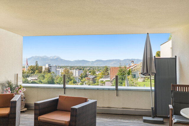 Dornbirn: Ca. 130 m² Wohnfläche, 4 Zimmer, traumhafter Weitblick und große Terrasse mit Garten!