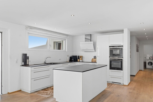 Dornbirn: Ca. 130 m² Wohnfläche, 4 Zimmer, traumhafter Weitblick und große Terrasse mit Garten!