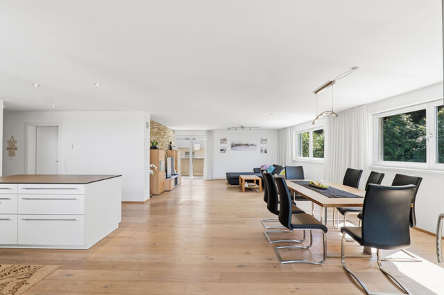 Dornbirn: Ca. 130 m² Wohnfläche, 4 Zimmer, traumhafter Weitblick und große Terrasse mit Garten!