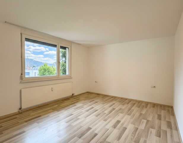 Familienfreundliche 4,5-Zimmer-Wohnung mit großzügigem Balkon & Tiefgarage