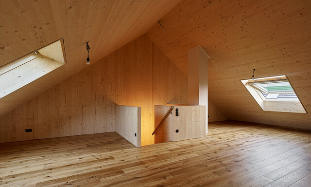 Bregenzerwald - Au, Vollholz Reihenhaus mit Garten, Terrasse und Schuppen, kurzfristig beziehbar