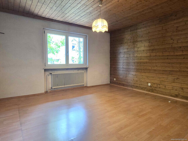 Einfamilienhaus mit großzügigem Grundstück und viel Potenzial in Meiningen