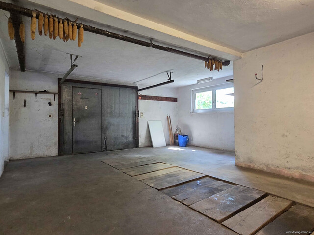 Einfamilienhaus mit großzügigem Grundstück und viel Potenzial in Meiningen