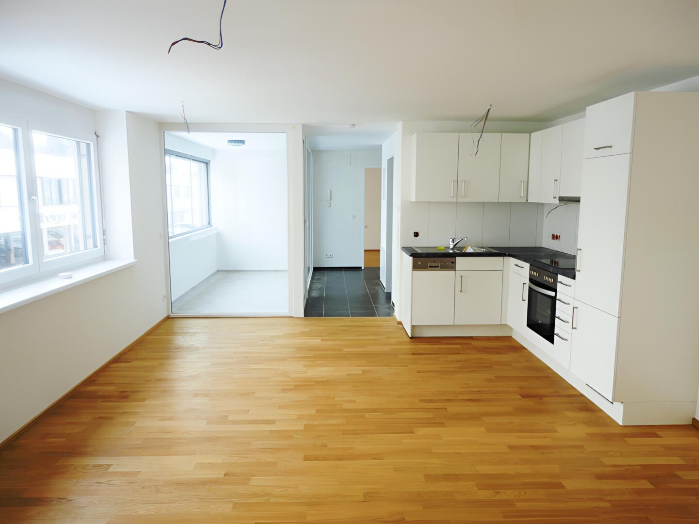 Ihr neues Zuhause in Lustenau – Moderne 2,5-Zimmerwohnung mit Wintergarten zu vermieten!