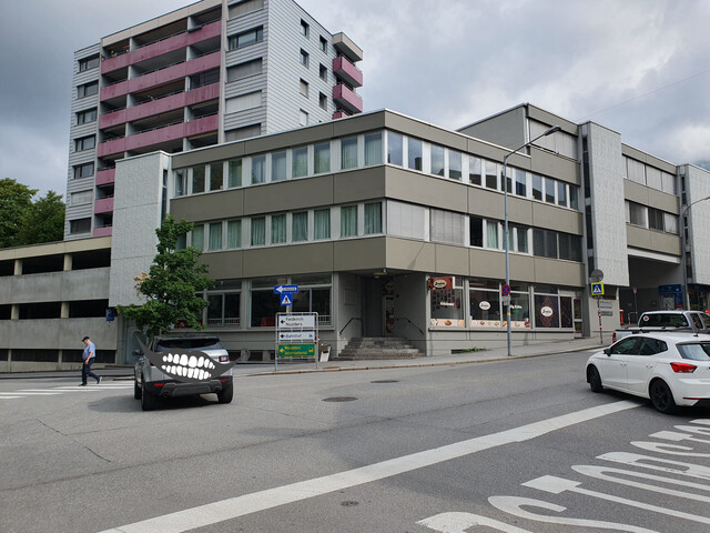 Du träumst von deinem eigenen Business? Deine Chance - Geschäftslokal direkt an der Hauptstraße