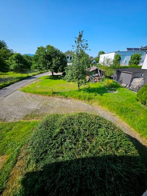 Leistbares gut geschnittenes Grundstück in ruhiger und sonniger Lage von Mäder!