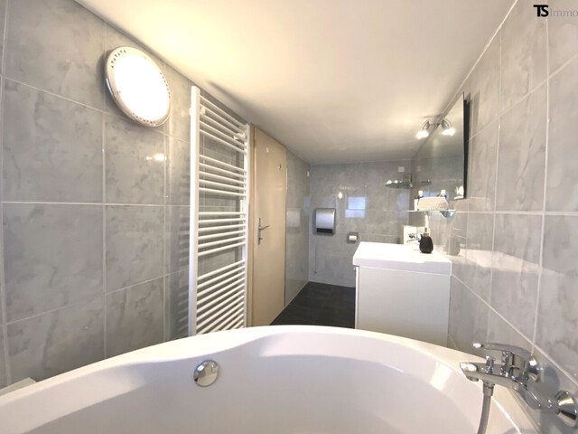 Bregenz: Langen: Garten-Wohnung ca. 200 m2 mit 8 Zimmern, Garten 169 m2 Terrasse 56 m2 & Balkon