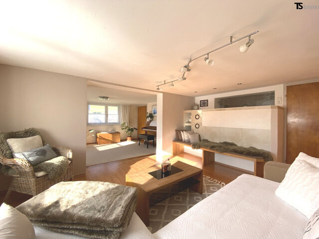 Bregenz: Langen: Garten-Wohnung ca. 200 m2 mit 8 Zimmern, Garten 169 m2 Terrasse 56 m2 & Balkon