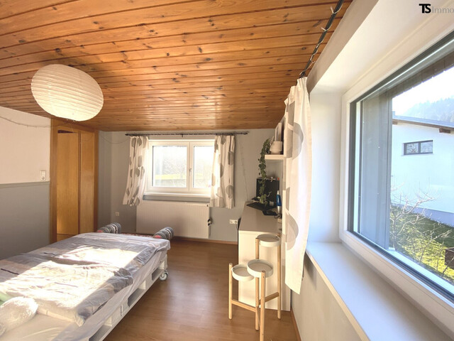 Bregenz: Langen: Garten-Wohnung ca. 200 m2 mit 8 Zimmern, Garten 169 m2 Terrasse 56 m2 & Balkon