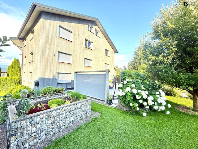 Bregenz: Langen: Garten-Wohnung ca. 200 m2 mit 8 Zimmern, Garten 169 m2 Terrasse 56 m2 & Balkon