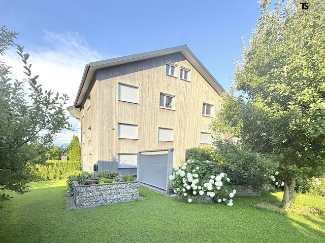 Bregenz: Langen: Garten-Wohnung ca. 200 m2 mit 8 Zimmern, Garten 169 m2 Terrasse 56 m2 & Balkon