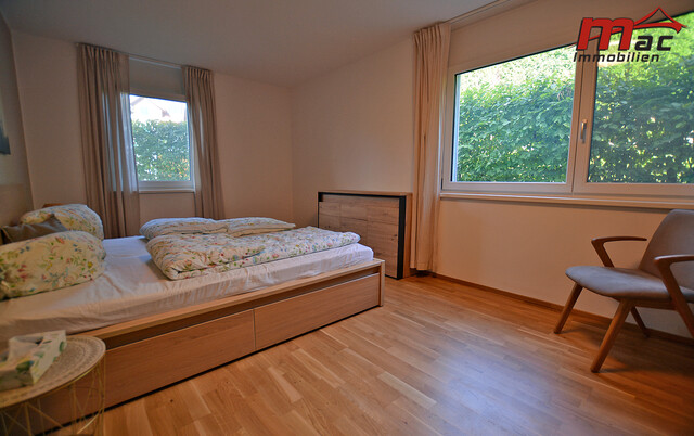 Neuwertige 4-Zimmer-Gartenwohnung mit großem Privatgarten & hochwertiger Ausstattung