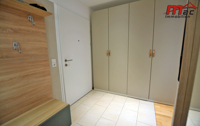 Neuwertige 4-Zimmer-Gartenwohnung mit großem Privatgarten & hochwertiger Ausstattung