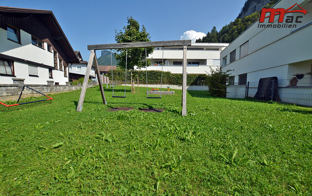 Neuwertige 4-Zimmer-Gartenwohnung mit großem Privatgarten & hochwertiger Ausstattung