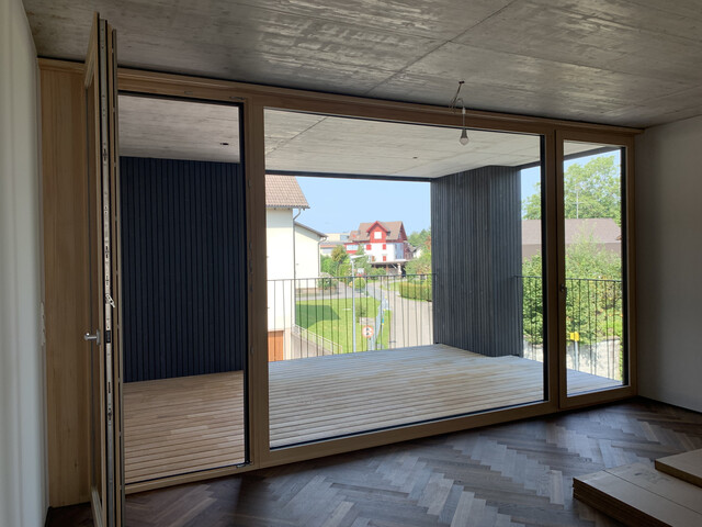 Neubau: Modernes möbliertes Appartement in zentraler Lage