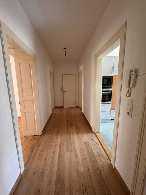 3-Zimmer-Altbauwohnung in liebevoll gepflegtem Stadthaus