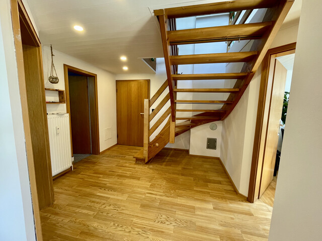 Maisonettewohnung mit Tiefgarage, 2 Balkone, Abstellraum, Keller und Fahrradabstellraum