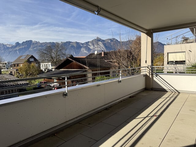 Gut ausgestattete 3-Zimmerwohnung mit großer Terrasse und herrlichem Ausblick in Feldkirch