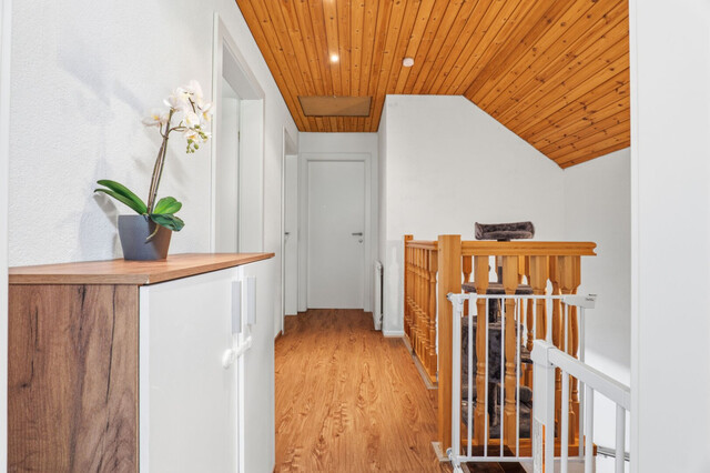 Neuwertige Doppelhaushälfte in Frastanz mit 7 Zimmern, Terrasse, Einliegerwohnung & Garage!