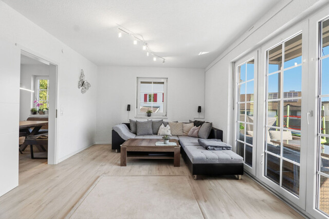 Neuwertige Doppelhaushälfte in Frastanz mit 7 Zimmern, Terrasse, Einliegerwohnung & Garage!