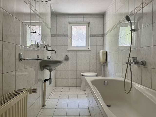 Doppelhaushälfte mit Potential und guter Lage sucht Handwerker