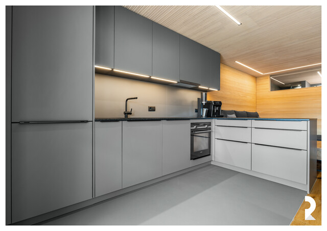 MODERNE 4-ZIMMER-WOHNUNG MIT TERRASSE UND TIEFGARAGENPLATZ