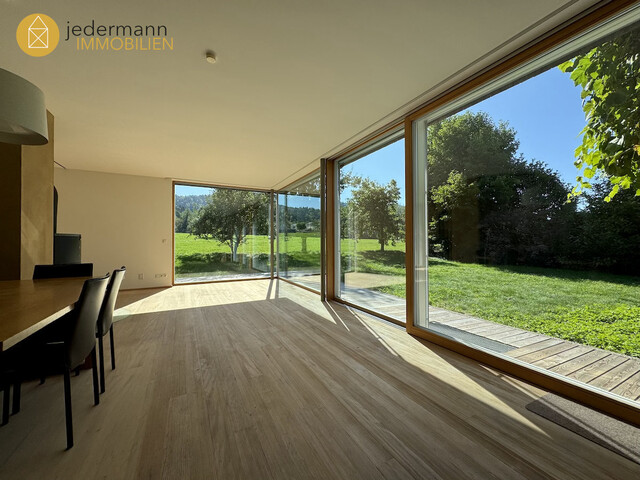 HOHENWEILER: MODERNES WOHNEN IM PASSIVHAUSSTANDARD – ENERGIEEFFIZIENTES EINFAMILIENHAUS