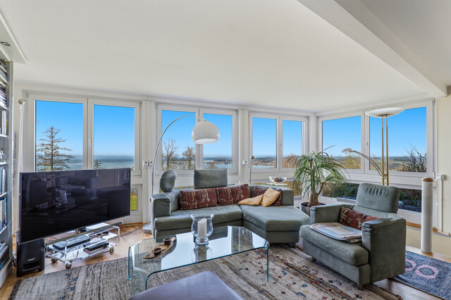Panoramawohnen in Bestlage: Wohnung am Pfänderhang mit unverbaubarem See- und Bergblick