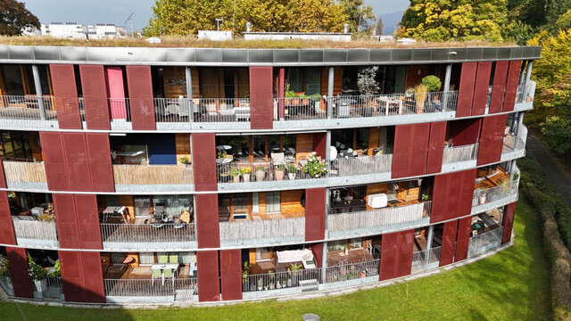 MODERNES WOHNEN MIT WEITBLICK UND NACHHALTIGKEIT