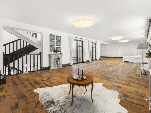 Exklusive Lage I spektakuläre ca. 91 m² Panoramaterrasse I 8 Zimmer I geplante Aufteilung noch flexibel gestaltbar I