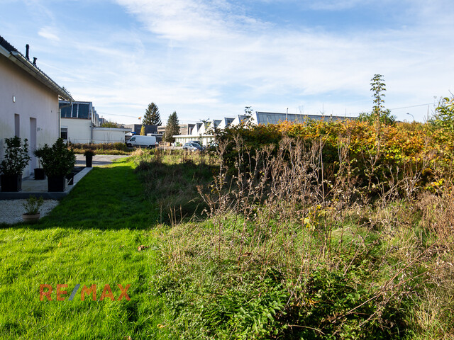 Schönes Grundstück für Ihr neues Eigenheim in liebevoller Umgebung
