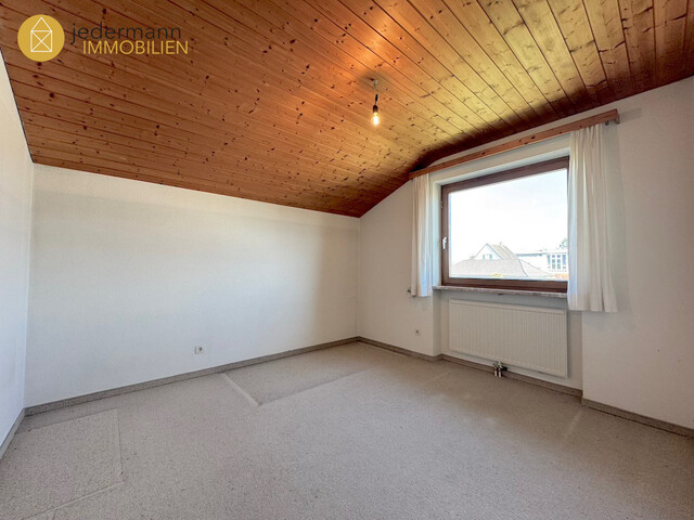 HARD: HAUS MIT CHARME UND TRAUMHAFTEM GARTEN